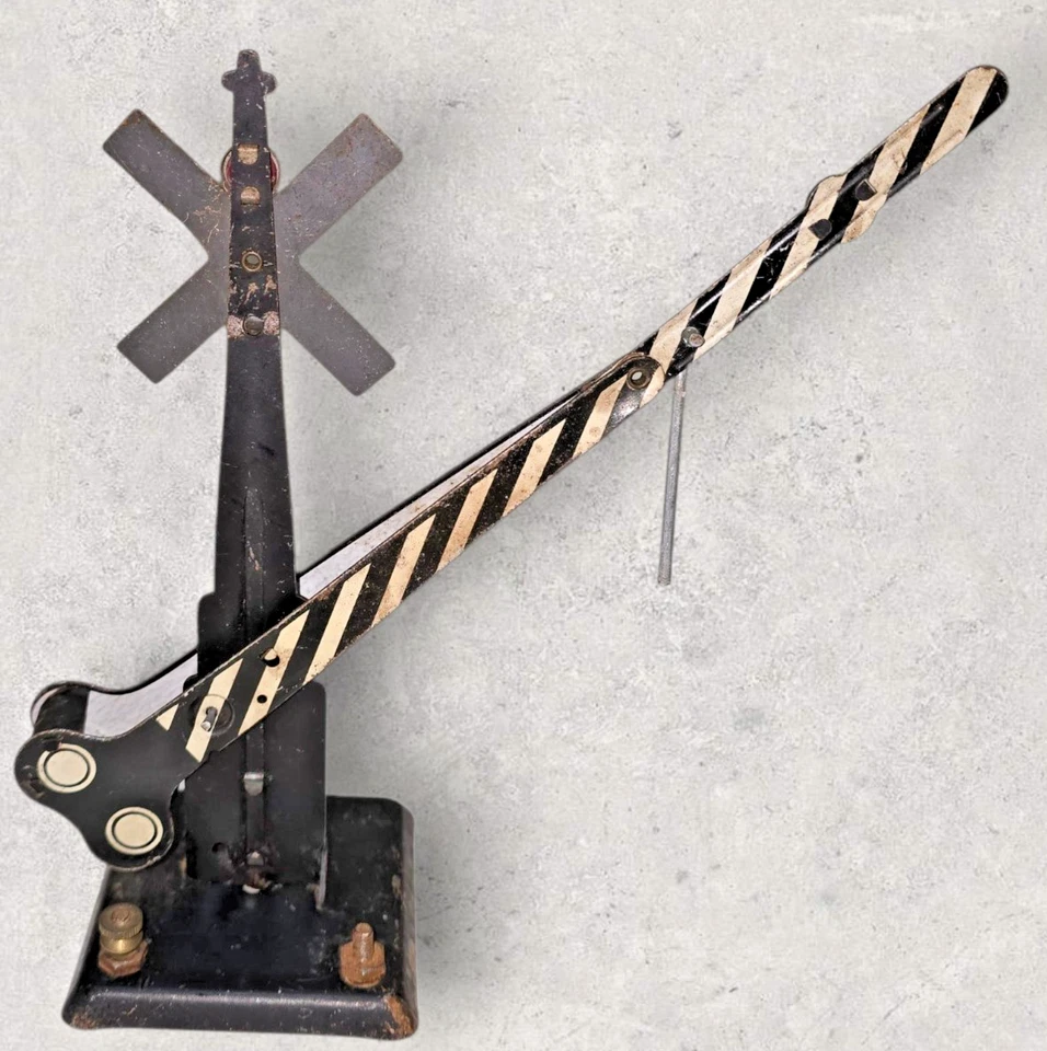 Vintage O Gauge Marx Operating Railroad Crossing Gate Signal Arm Electric Tested - Image 3 of 4