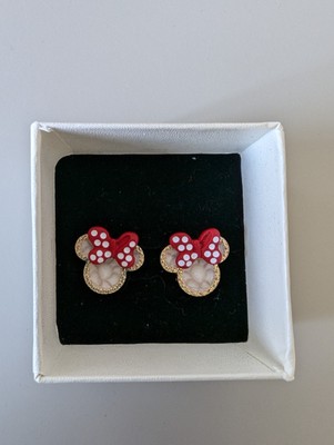 Super süße Minnie Polka Dot rote Schleife Ohrstecker, geprägte goldfarbene Kontur 
