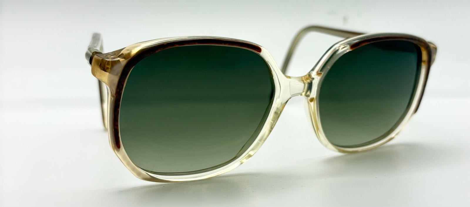 Vintage Pathway Shadows Brown Translucent Oval Su… - image 1