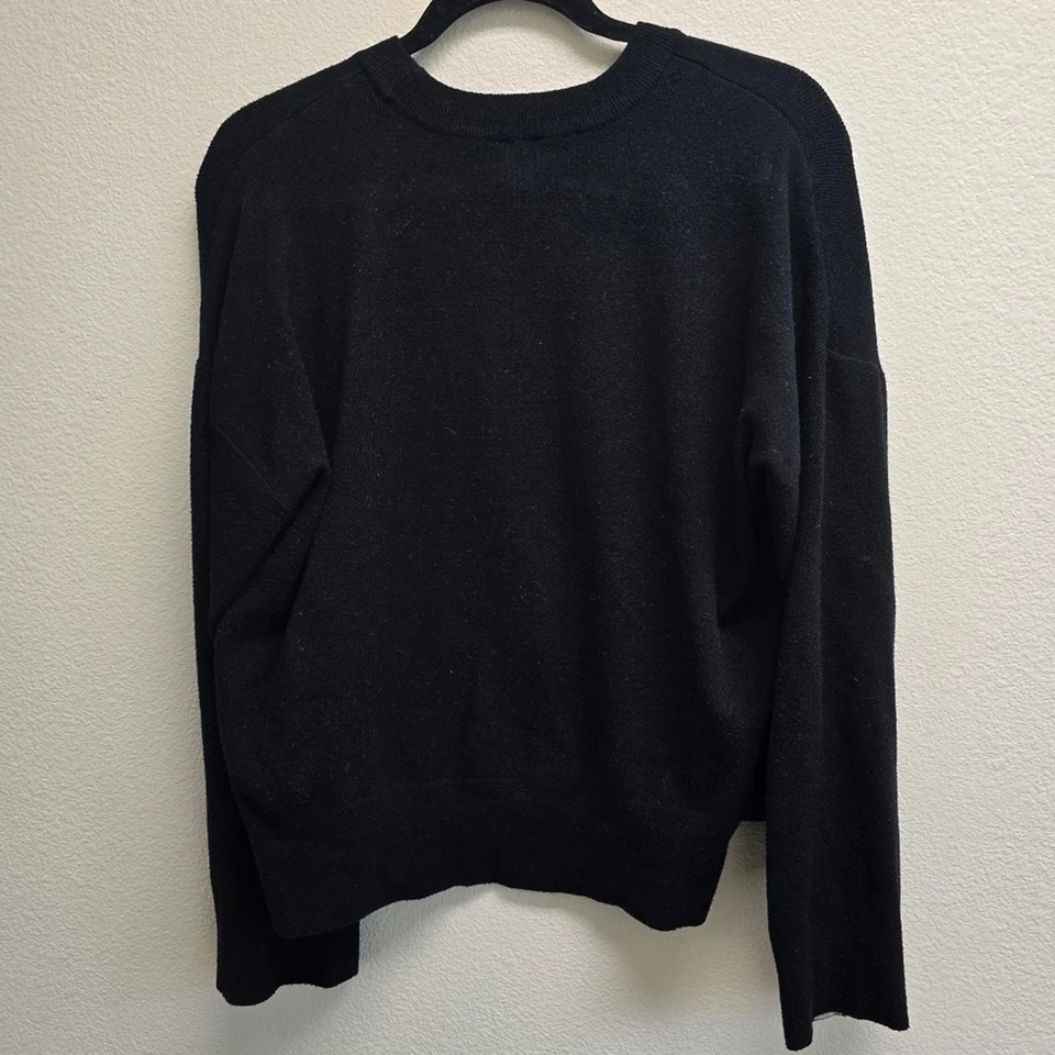 Suéter Negro Bella Tilley X Bar III M - Minimalista, Clásico, Ropa de Trabajo Foto 2 de 4