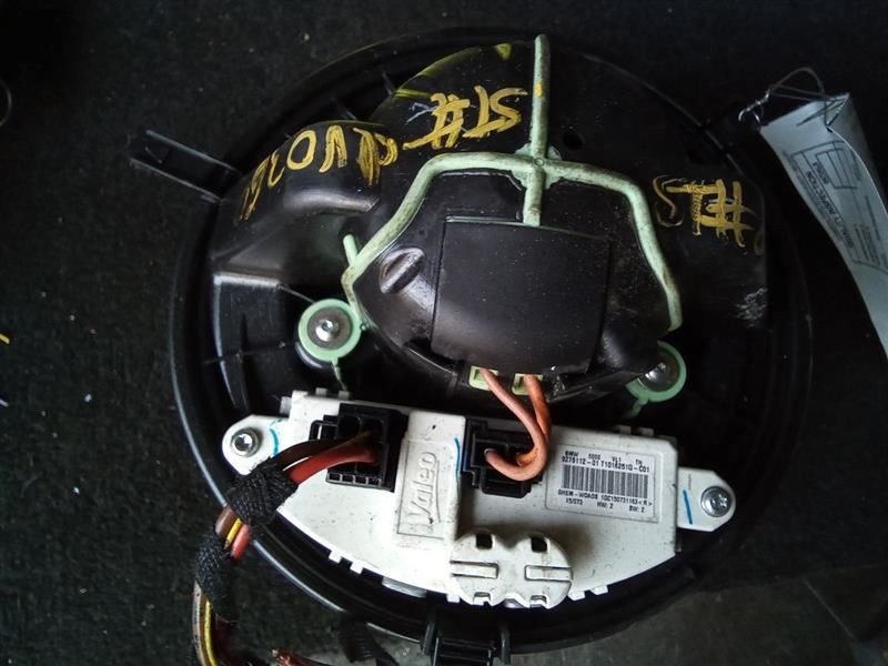 Blower Motor Fits 14-17 19 BMW i8 604485