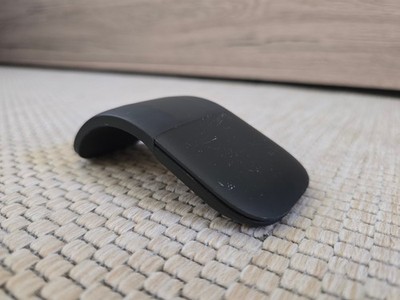 Microsoft Surface Arc Maus (Model 1791) ELG-00002
