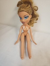 Bratz Fianna Flashback Fever 70s Funk Doll MGA Clothes Shoes 