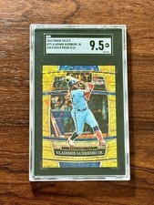 2022 Select Vladimir Guerrero Jr. #73 Gold Disco Prizm /10 Blue Jays SGC 9.5 MT+