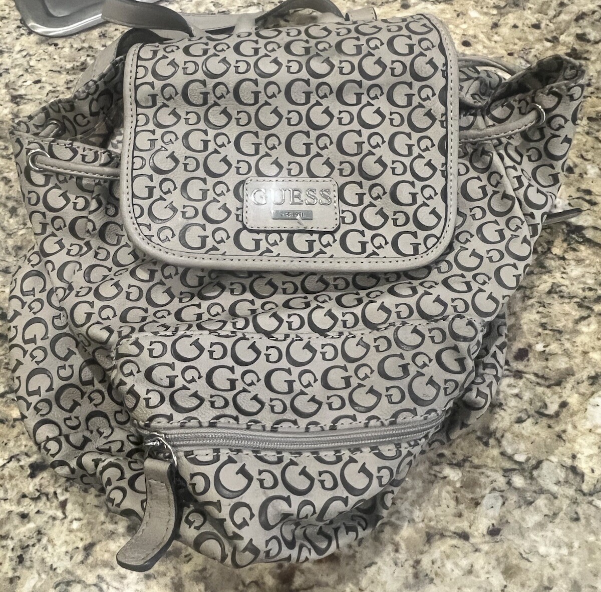 Guess Womens Gray Medium Size Backpack/purse. Still In Good 