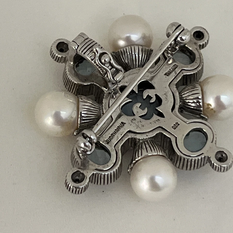 Broche potenciador vintage Judith Ripka topacio azul y perlas Foto 4 de 4
