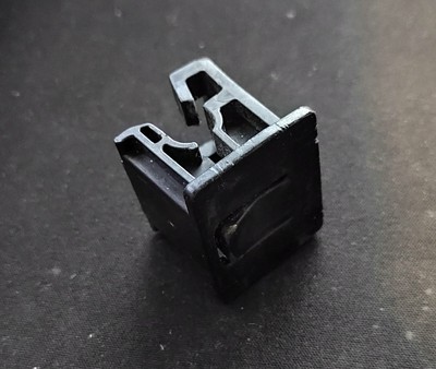 Hyundai Kia Headlight Bracket Mount 92173F2000 Niro Picanto Kona 
