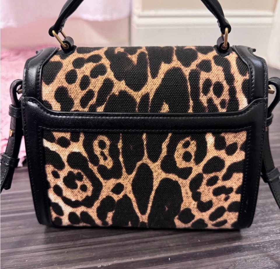 Bolso Saint Laurent YSL Mini Cassandra Estampado de Leopardo Pelo de Becerro Asa Superior Foto 3 de 4