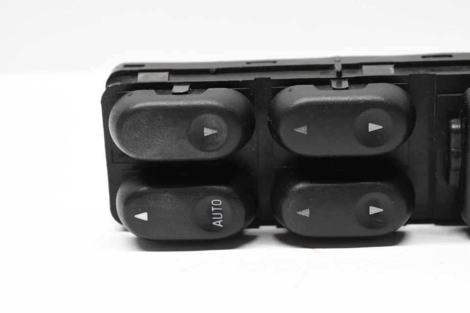 01 02 03 04 05 06 07 ESCAPE Front Driver Master Window Switch H4O18 Foto 2 de 4