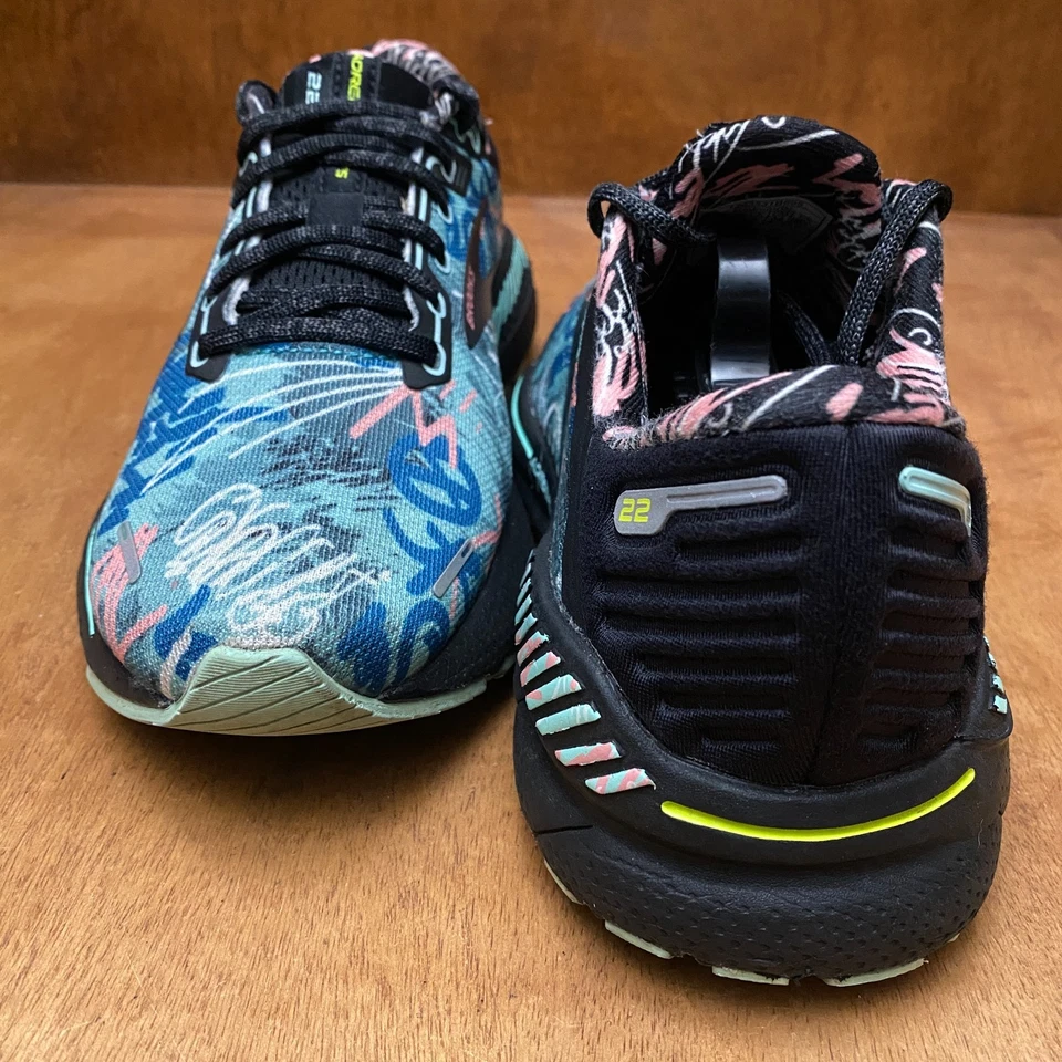 Zapatos para correr Brooks Adrenaline GTS 22 para mujer 7 B negros yuca flamenco rosa Foto 3 de 4