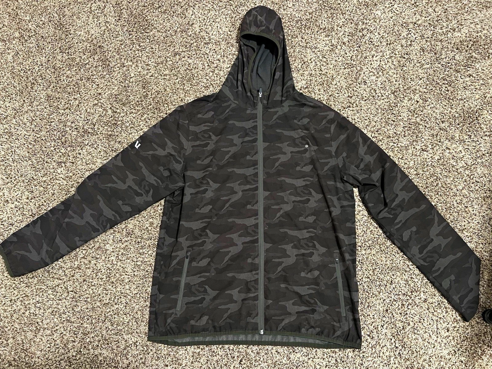 Vuori Men's Black/Gray Camo Full Zip Hooded Jacket Windbreaker Size L image 1