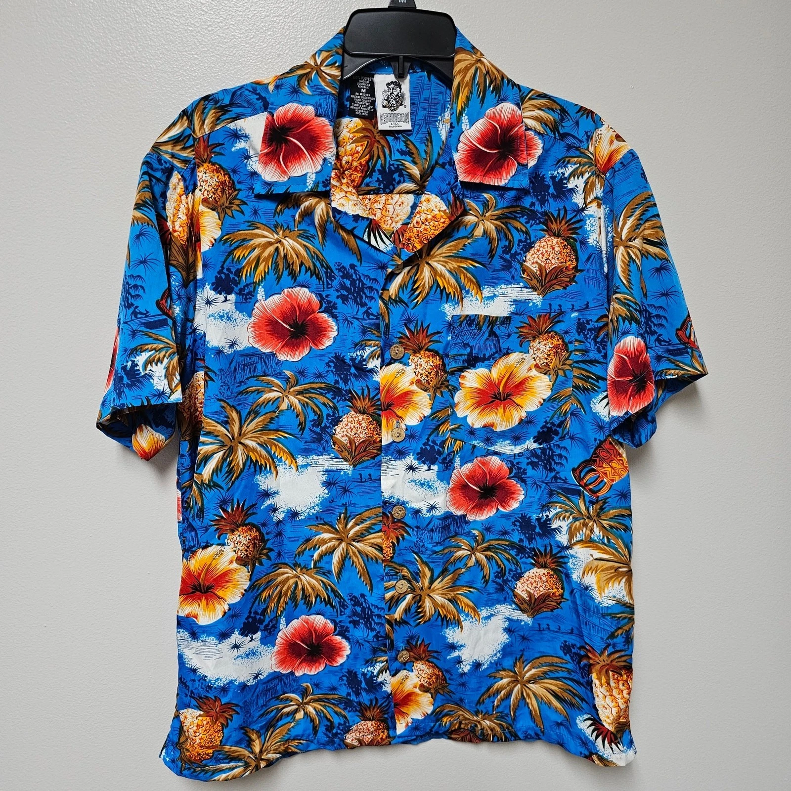 Kennington Hawaii Floral Silky Coconut Button Down Shirt Size Medium