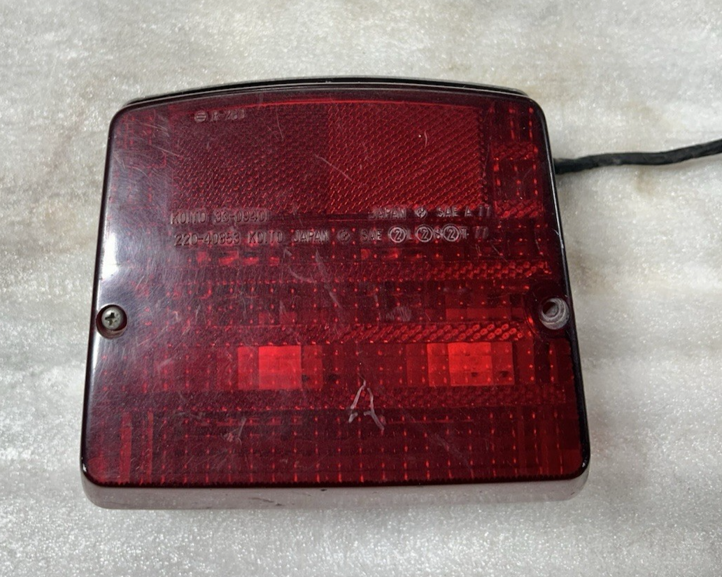 1979 1980 OEM KAWASAKI MKII 1000 KZ1000 A3 A4 TAILLIGHT ORIGINAL