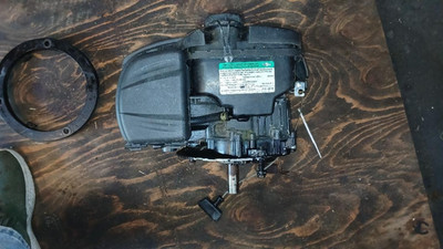 Briggs & Stratton 625 Series Engine Snapper / Husqvarna AWD 7/8x2 1/2''