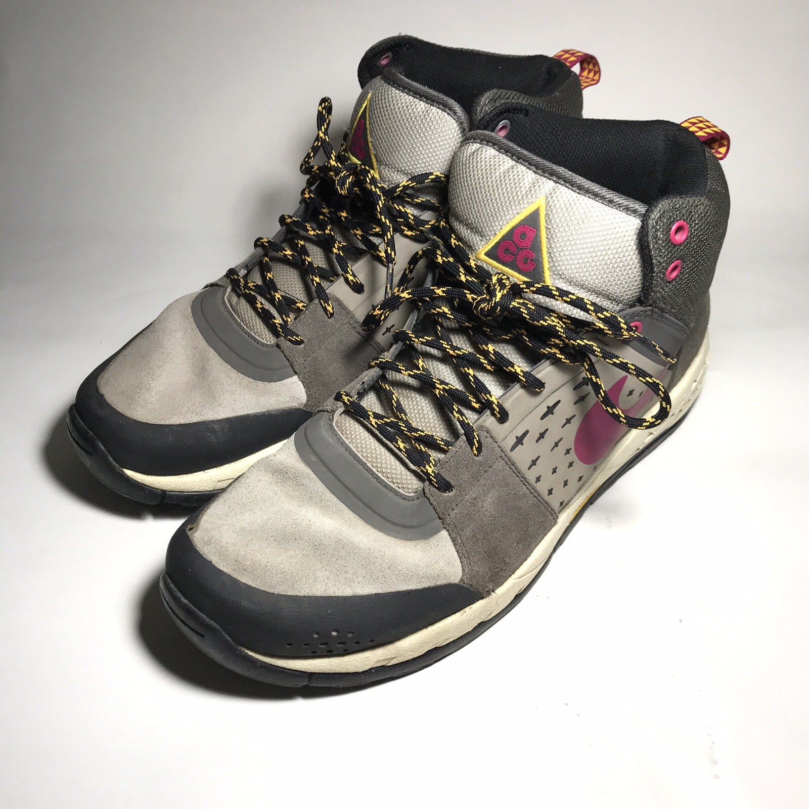 Nike ACG Air Alder Mid Hiking Trail Boots Men’s Size … Gem