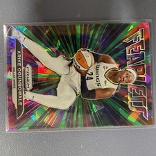 2022 Panini Prizm WNBA Fearless Arike Ogunbowale Green Ice