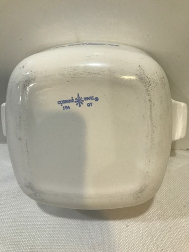 #2 Corning Cornflower Blue 1 3/4 Quart Square Covered Casserole with Fin Lid - Picture 5 of 9
