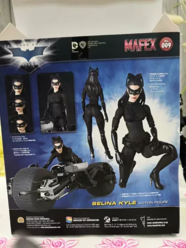 Mafex No. 009 The Dark Knight Trilogy Catwoman Selina Kyle Action Figure Boxed - Picture 9 of 10