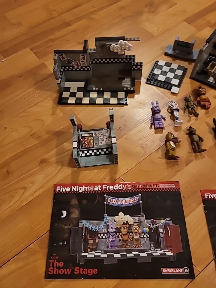 McFarlane Toys Five Nights at Freddy's Lot Of Incomplete Pieces See Pictures - Image 2 of 4