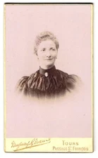 Photo Duguay Gérau, Tours, Passage St. François, Portrait de einer Dame 