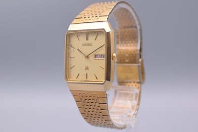 Excellent+5] SEIKO 9533-5020 Majesta Quartz Gold Tone Day Date