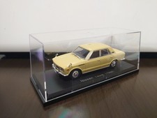 Hachette Domestic Famous Car Collection 1/43 Nissan Laurel 1968