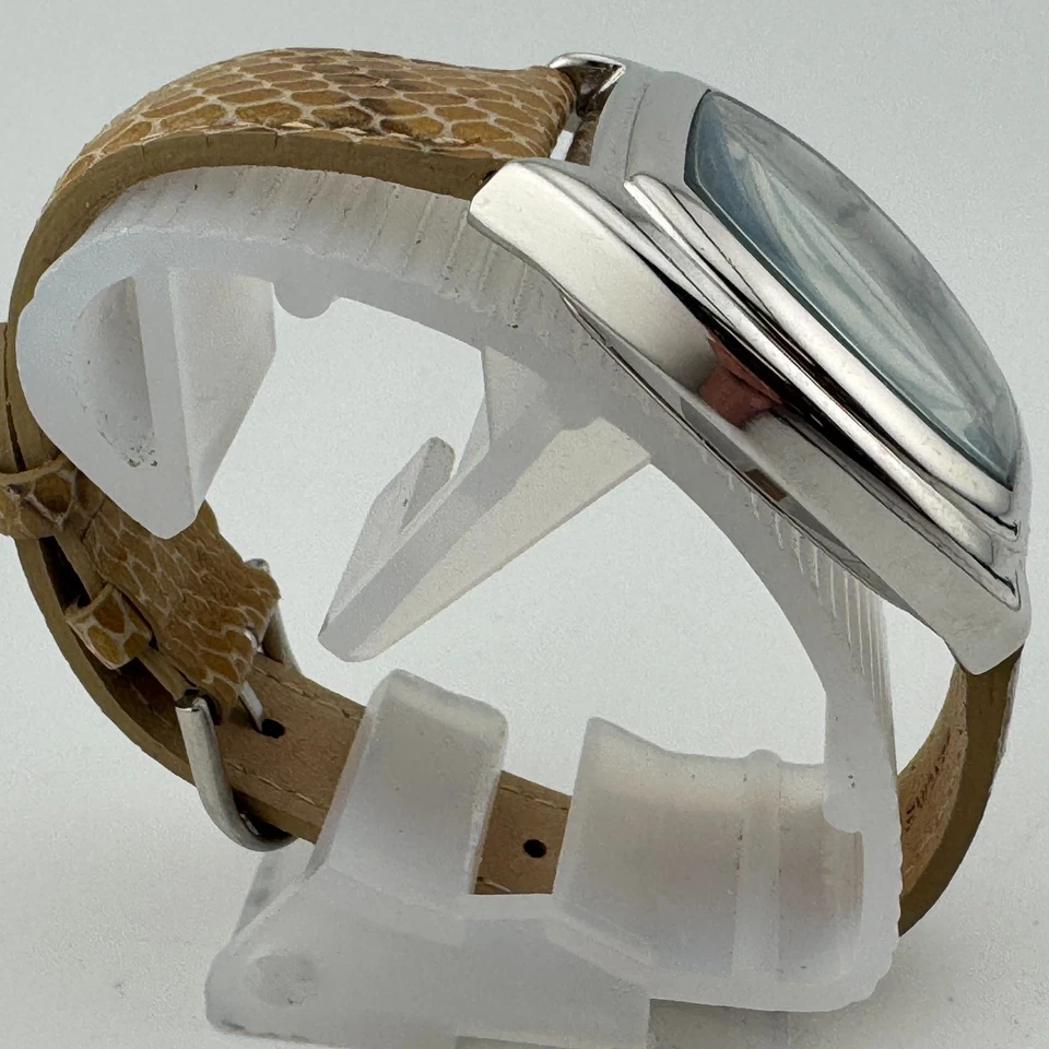 Gossip Quartz Watch Lady Silver Barrel MOP Dial Leather Japan Analog New Battery - Image 3 of 4