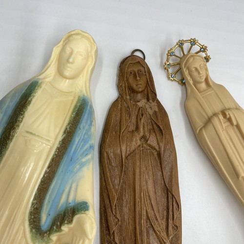 Our Lady Of Grace Holy Mother Virgin Mary 2 Plastic & 1 Clay Wall Statue - Picture 2 of 21