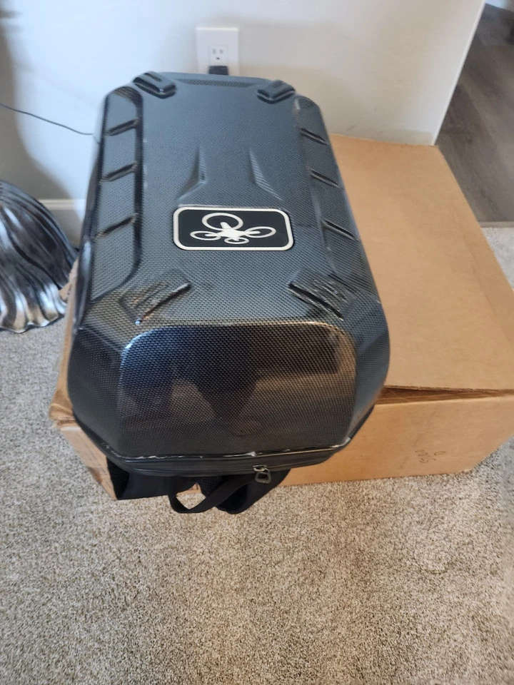 Drone DJI Phantom 3 Profesional 4K - Blanco + Mochila Foto 4 de 4