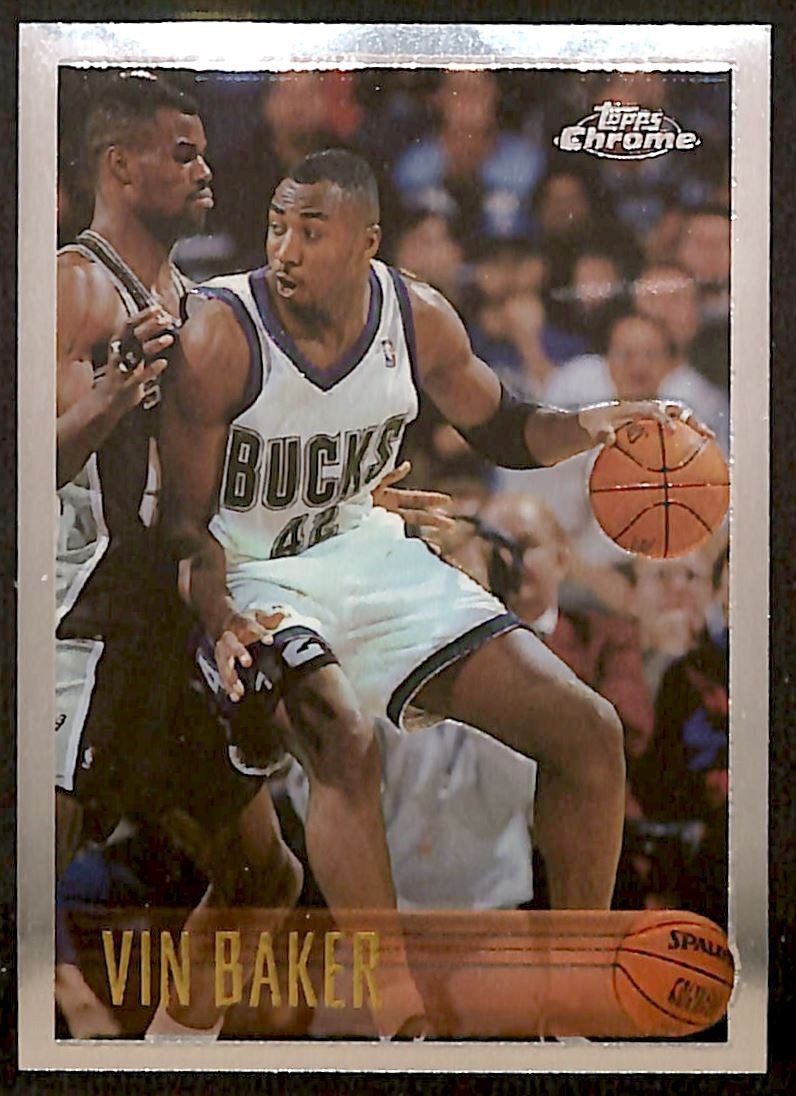 1996-97 Topps Chrome #25 Vin Baker Milwaukee Bucks