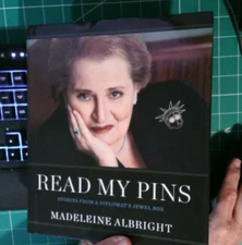 Read My Pins: Stories from a Diplomat's Jewel Box NEW