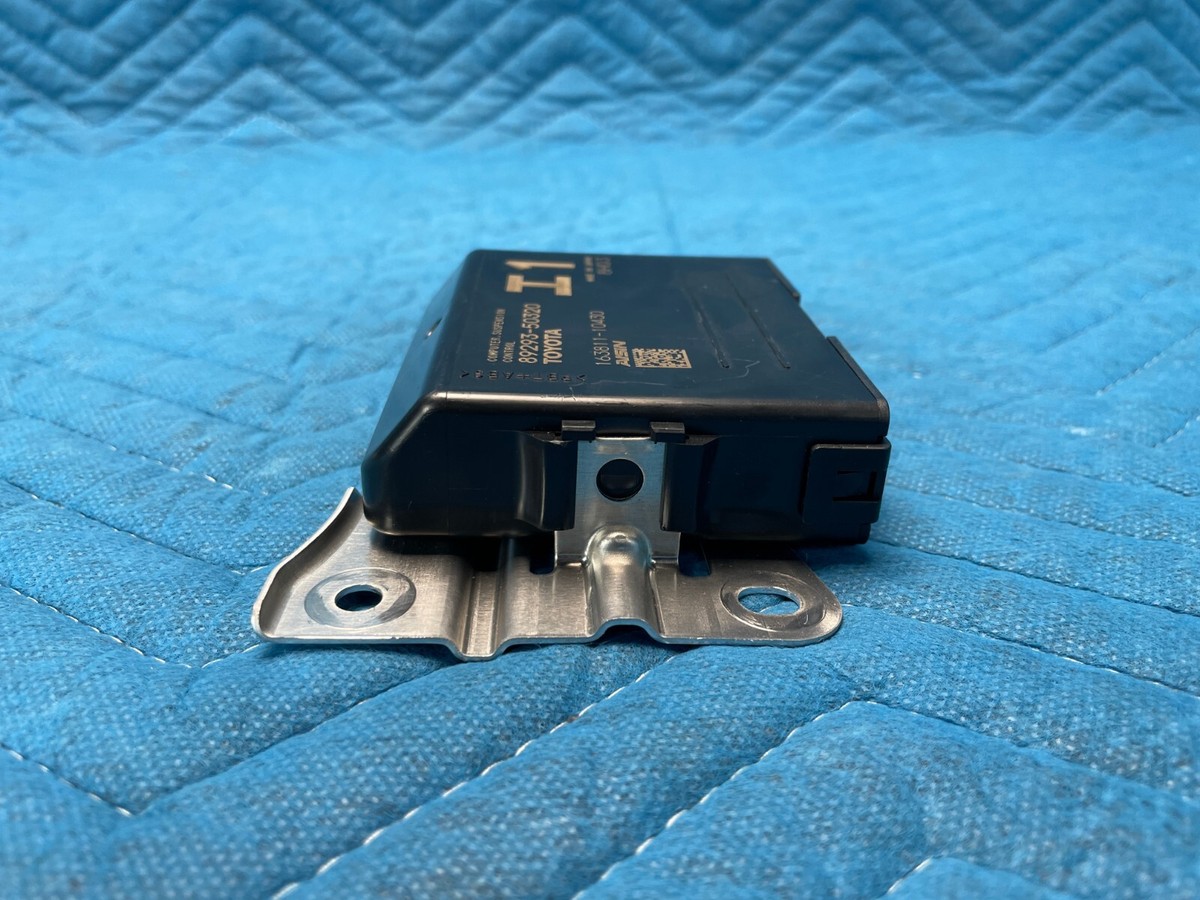 Lexus LS500 LS500h Suspension Control Module 89293-50320 2018 OEM