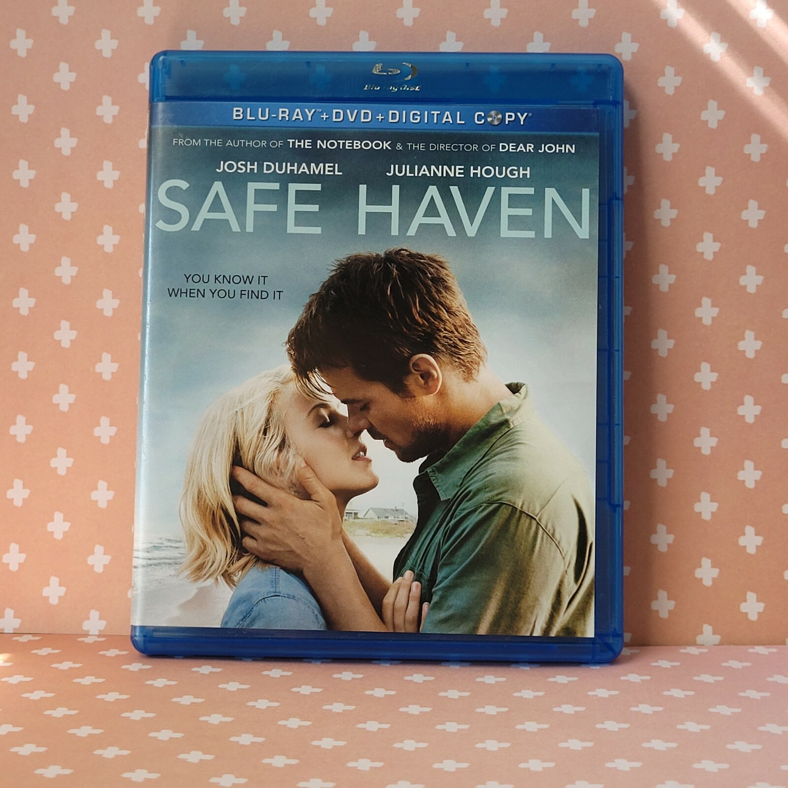 Josh Duhamel Safe Haven Kiss