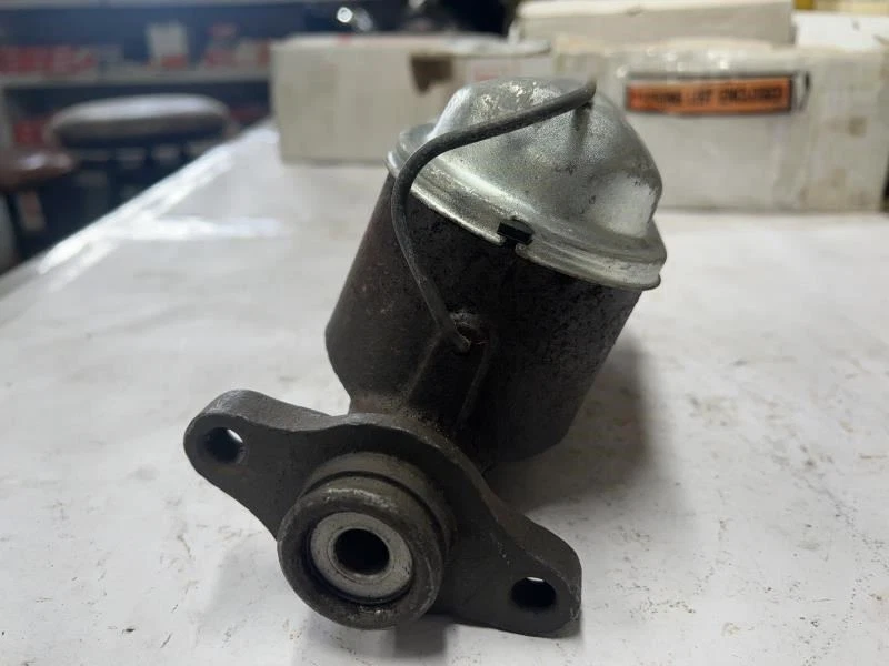 Cilindro mestre de freio com reservatório para Ford Country Squire LTD Lincoln Mercury - Imagem 3 de 3