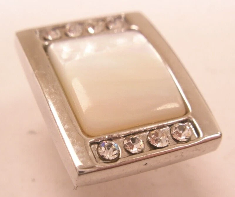 Prendedor de solapa vintage blanco con diseño de madreperla y diamantes de imitación s95 Foto 4 de 4