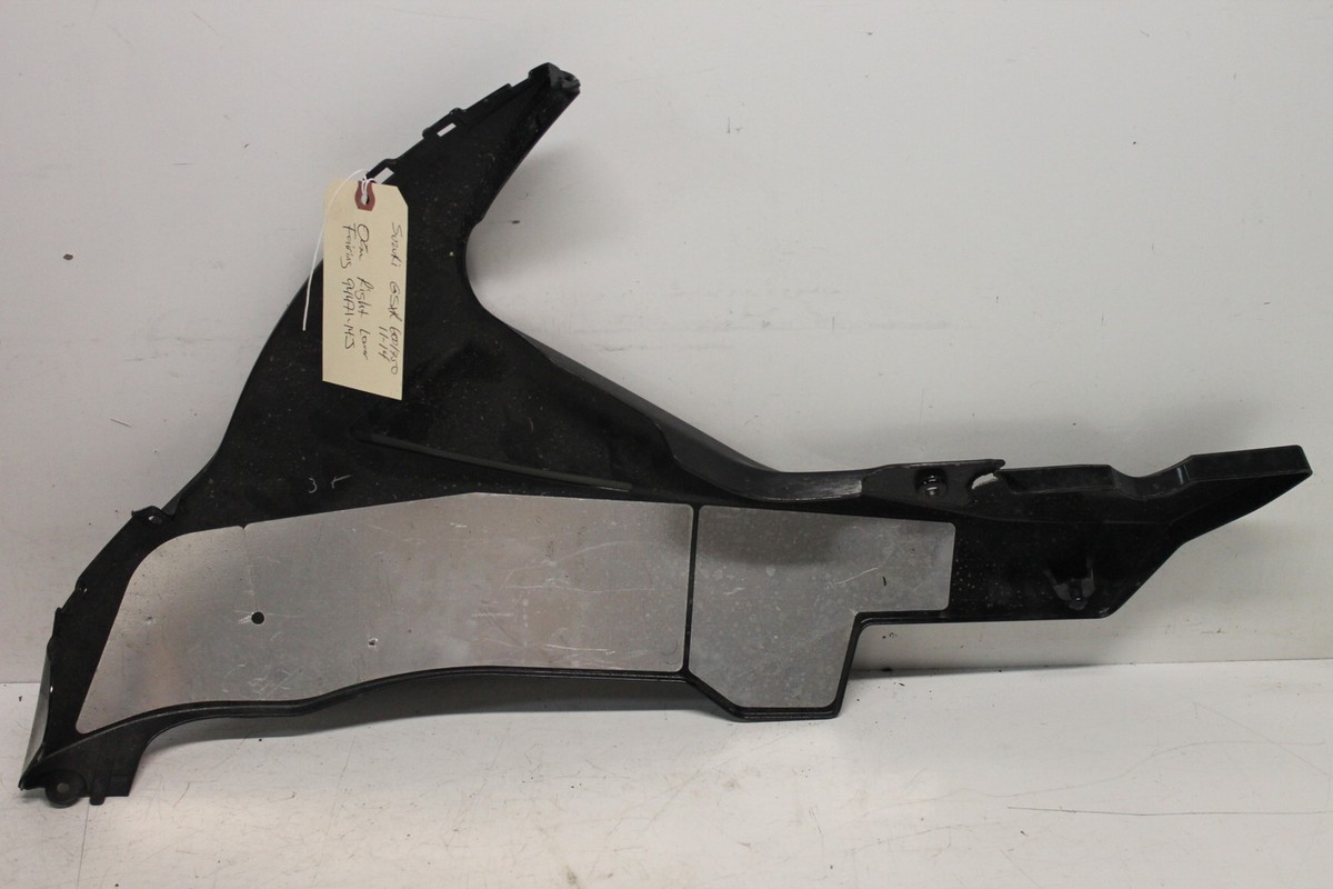 セクシーカード　600a 11-14 SUZUKI GSXR 600 GSXR 750 OEM RIGHT LOWER SIDE FAIRING