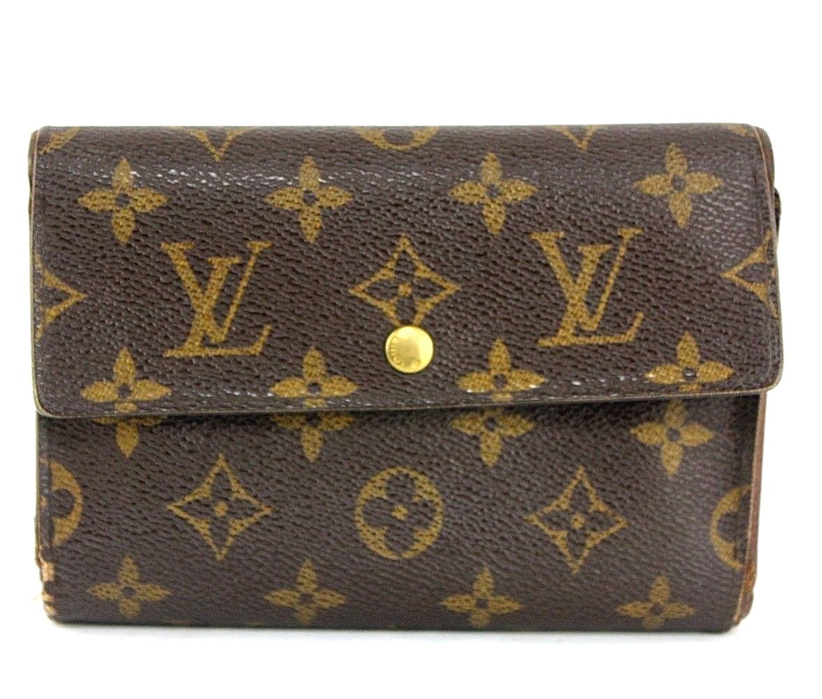 ぽこたさんLouis Vuitton 三つ折り財布 Louis Vuitton Monogram Porte-Tresor Pochette Passport Trifold