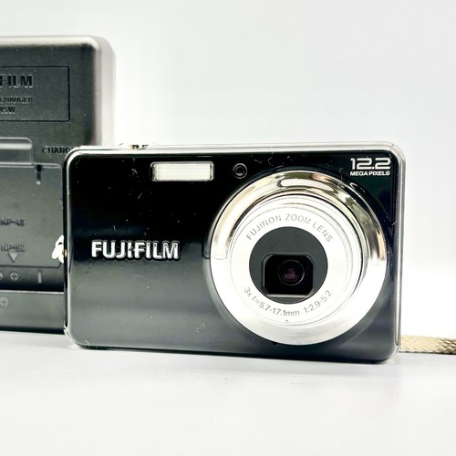 FUJIFILM FinePix J30 kompakte Digitalkamera aus Japan