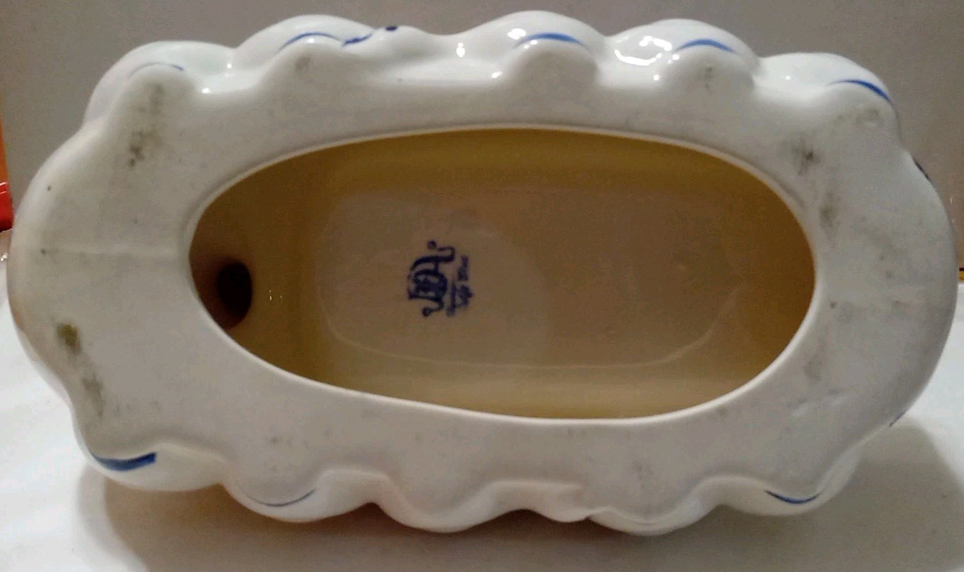 VINTAGE 1964 DELFT BLUE HAND PAINTED DUCK & DUCKLINGS BUTTER DISH BLUE WHITE