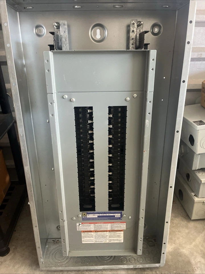 Square D NQ442L2C Panelboard Enclosure 225A 42P 240V single phase  - Image 3 of 4