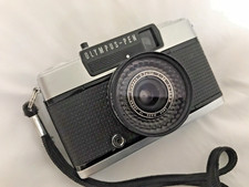 OLYMPUS PEN EE-3 35mm CAMERA D.ZUIKO F=28MM 1:3.5 LENS