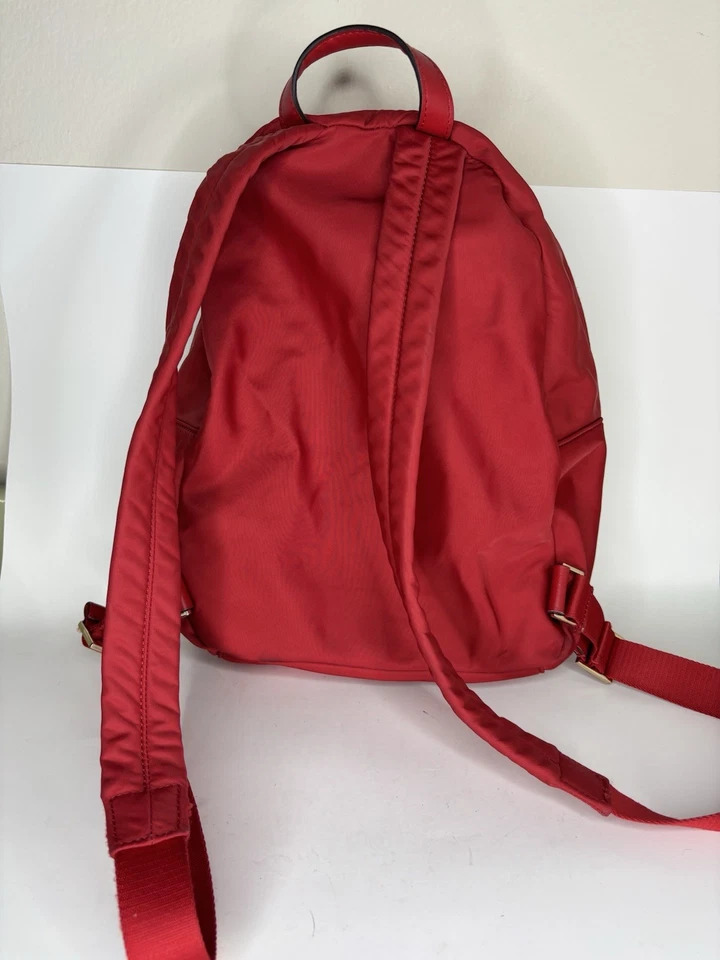 Mochila Kate Spade New York Chelsea Mediana Nylon Color Rojo Usada Foto 3 de 4