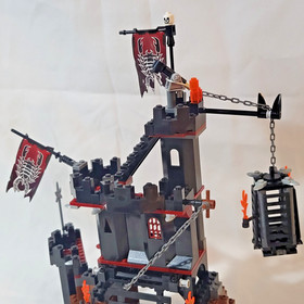 Lego Castle Knights' Kingdom 8876 Scorpion Prison Cave w/ Minifigures & Instruct
