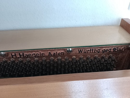 Klavier Fa. H. Haegele aus Aalen, guter Zustand mit Klavierhocker - Bild 11 von 16