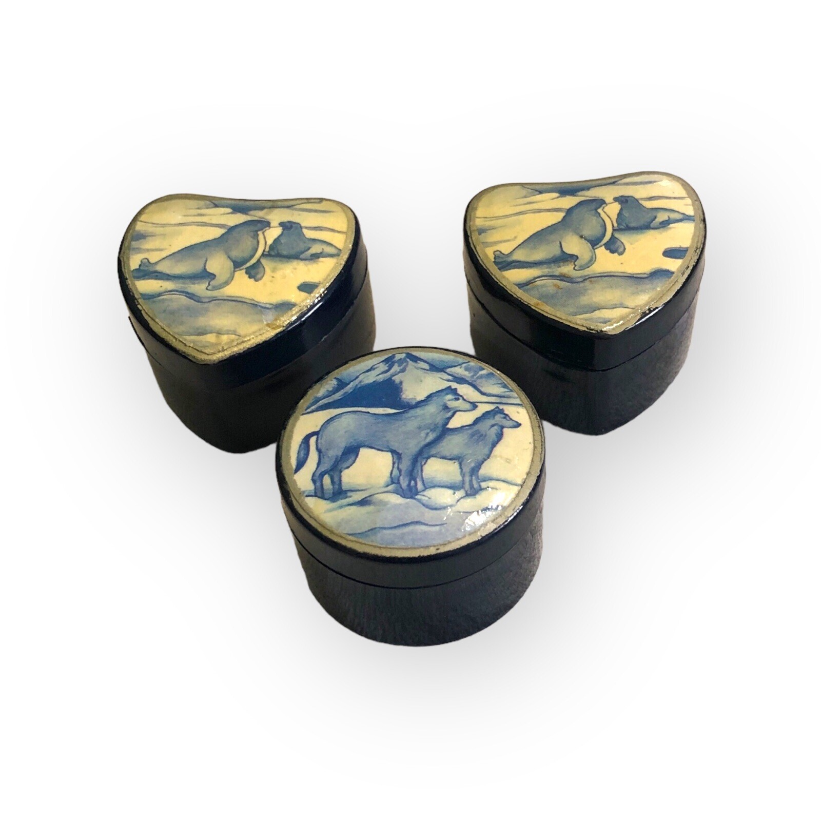 3 cajas de pastillas vintage, 2 corazones y 1 redonda de plástico azul para a...