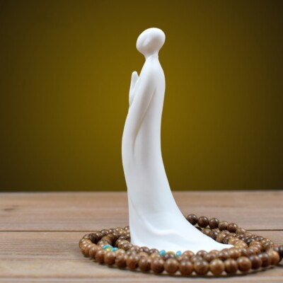 Weiße Keramik Buddha Statue Dekofigur Statue Figur Statue Geschenk für Zuhause