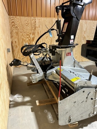 2024 Pronovost Cyclone C9228 Pull-Type Snowblower 40 Hours Stock#343296