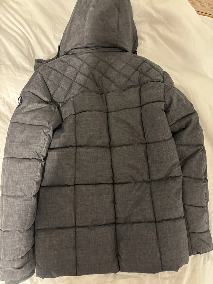 Abrigo acolchado Ben Sherman, talla pequeña, gris Foto 3 de 3