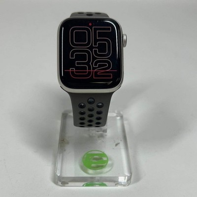 GPS Only Apple Watch SE 2nd Gen 44MM Starlight Aluminum Cargo Nike Band MNLA3LL/
