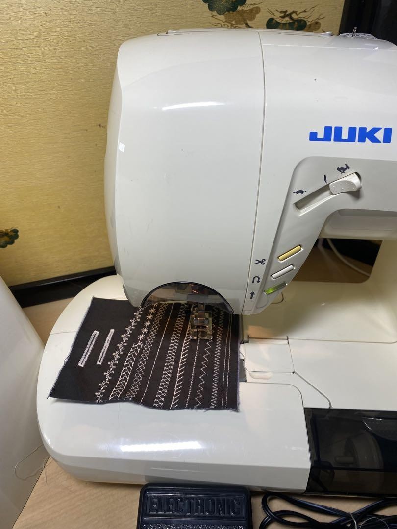 JUKI jureve HZL-010N Electric Sewing & Embroidery Machine